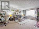 33 Farmcrest Drive, Toronto, Ontario  M1T 1B6 - Photo 5 - E12405448