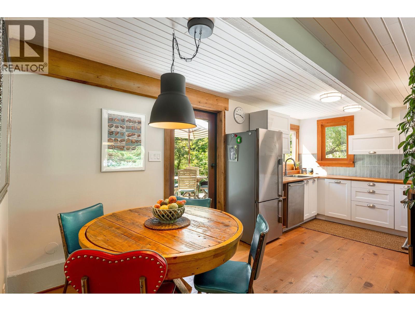 1312 Oceanview Road, Bowen Island, British Columbia  V0N 1G1 - Photo 11 - R3038869