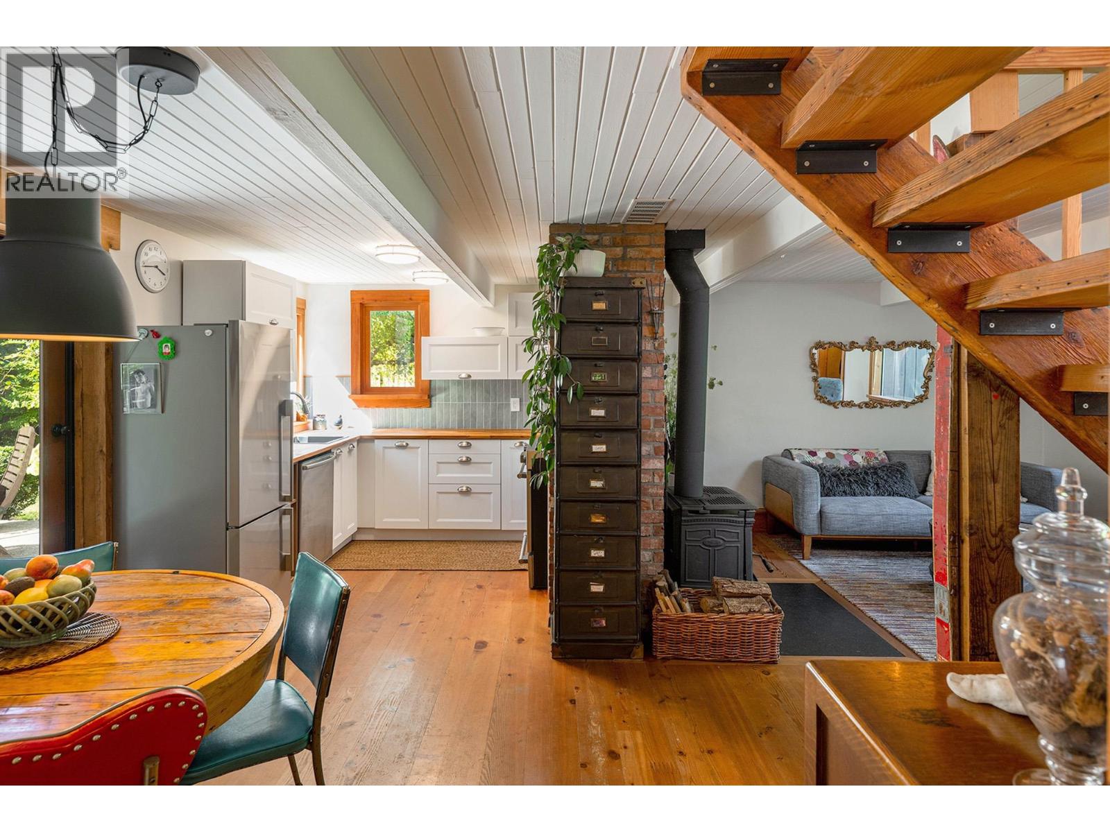 1312 Oceanview Road, Bowen Island, British Columbia  V0N 1G1 - Photo 8 - R3038869