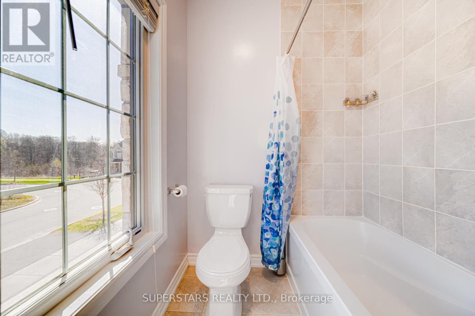 31 Roy Harper Avenue, Aurora, Ontario  L4G 0V4 - Photo 22 - N12405445