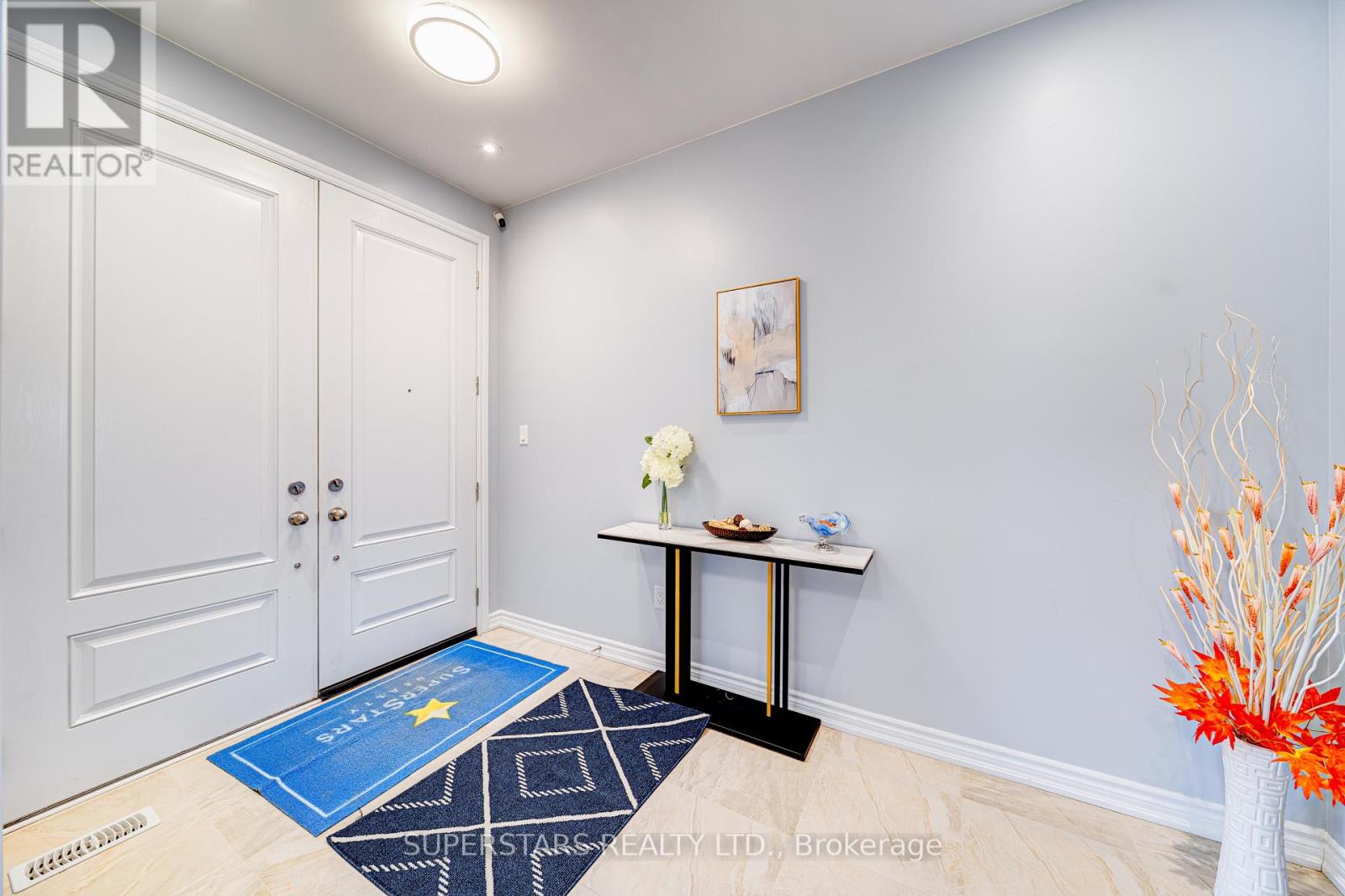 31 Roy Harper Avenue, Aurora, Ontario  L4G 0V4 - Photo 4 - N12405445