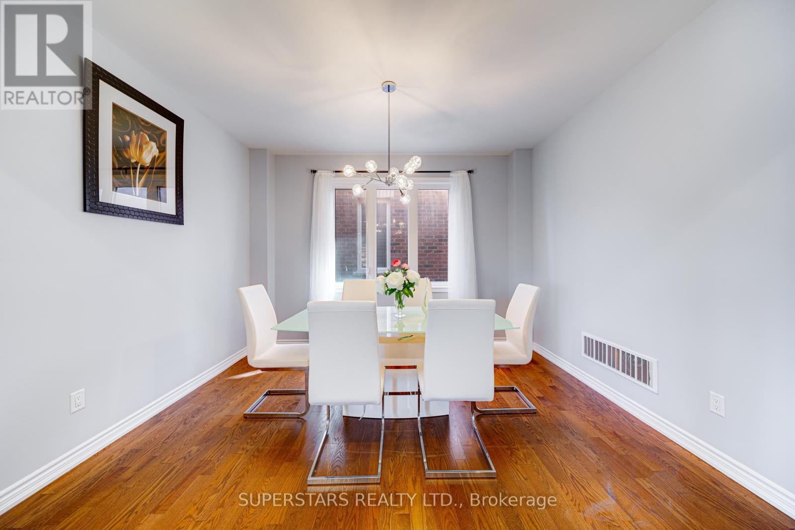 31 Roy Harper Avenue, Aurora, Ontario  L4G 0V4 - Photo 8 - N12405445