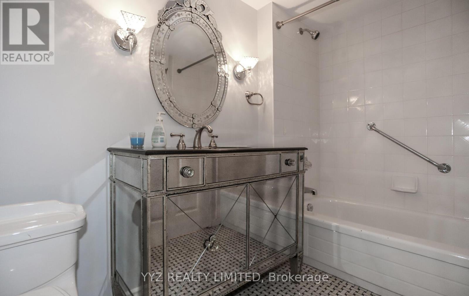 808 - 1 Clark Avenue W, Vaughan, Ontario  L4J 7Y6 - Photo 25 - N12405452