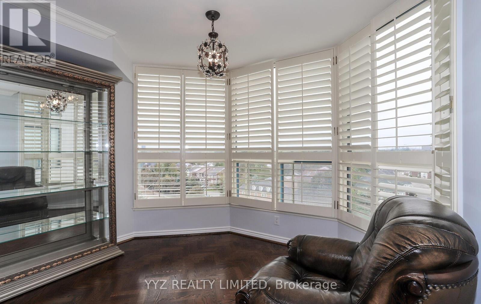 808 - 1 Clark Avenue W, Vaughan, Ontario  L4J 7Y6 - Photo 8 - N12405452