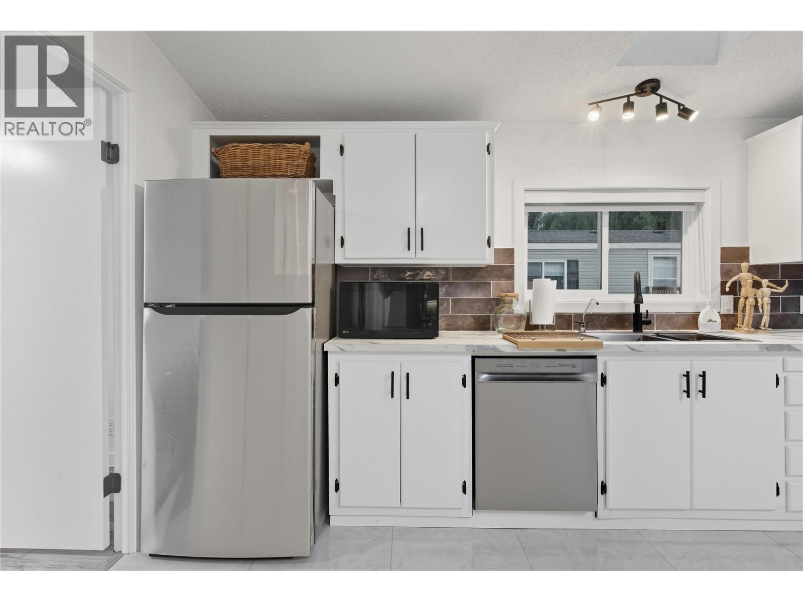 4564 Summer Road Unit# 15, Barriere, British Columbia  V0E 1E0 - Photo 24 - 10362832