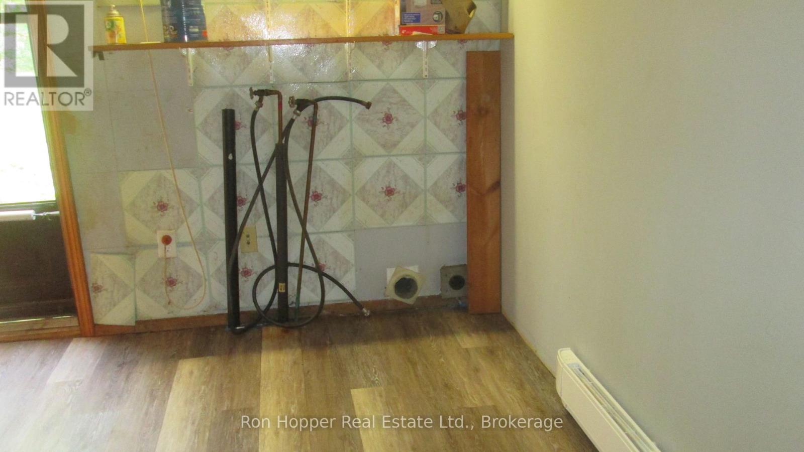 140 Sunset Beach Road, Meaford, Ontario  N0H 1B0 - Photo 22 - X12405490