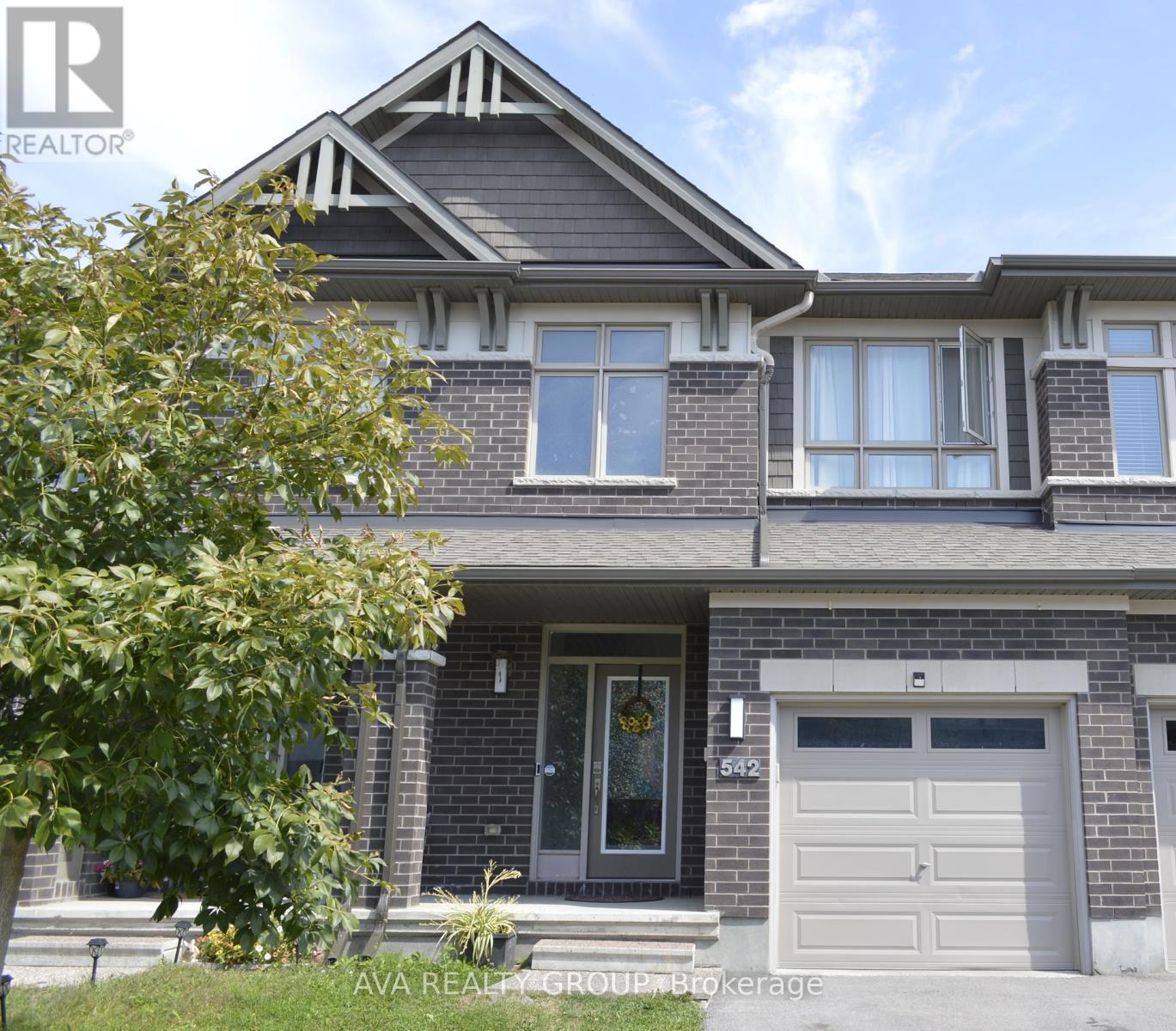 542 TRIANGLE STREET, Ottawa, Ontario