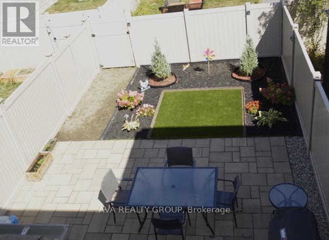 542 Triangle Street, Ottawa, Ontario  K2M 0M5 - Photo 22 - X12405478
