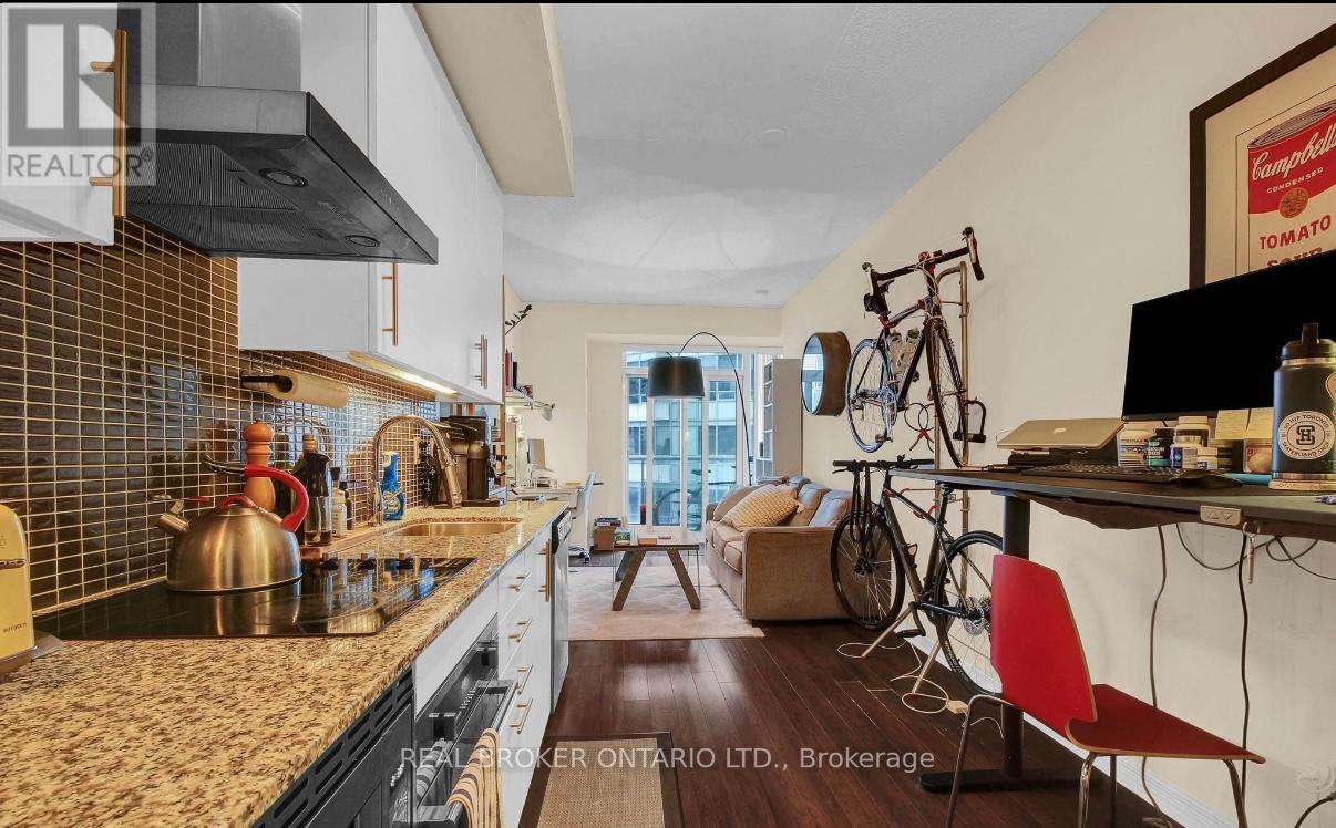2221 - 352 Front Street W, Toronto, Ontario  M5V 0K3 - Photo 3 - C12405485
