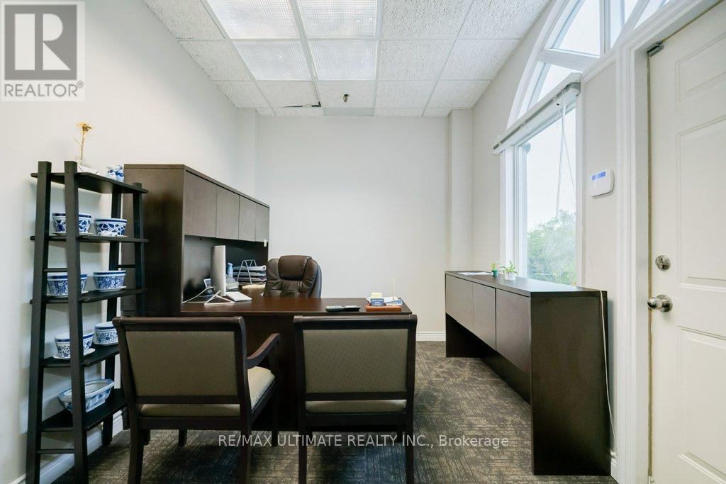201 - 345 Renfrew Drive, Markham (Buttonville), Ontario  L3R 9S9 - Photo 10 - N12405476