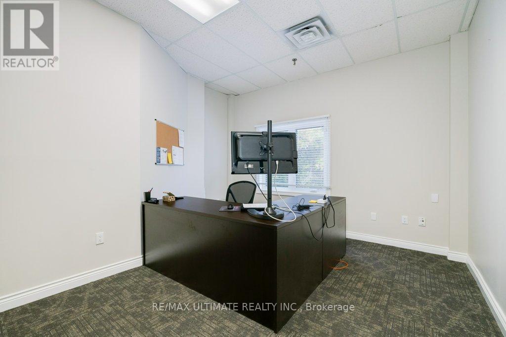 201 - 345 Renfrew Drive, Markham (Buttonville), Ontario  L3R 9S9 - Photo 13 - N12405476