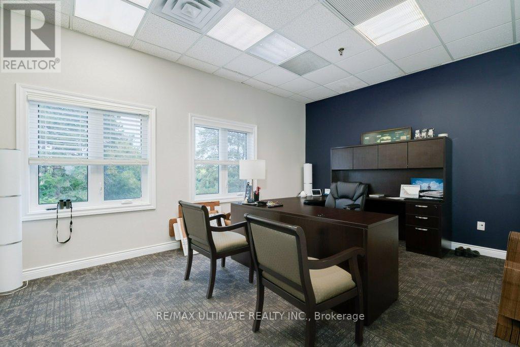 201 - 345 Renfrew Drive, Markham (Buttonville), Ontario  L3R 9S9 - Photo 16 - N12405476