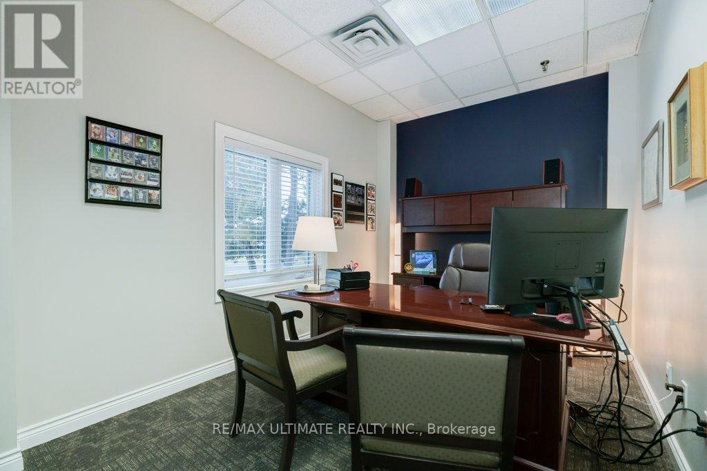 201 - 345 Renfrew Drive, Markham (Buttonville), Ontario  L3R 9S9 - Photo 18 - N12405476