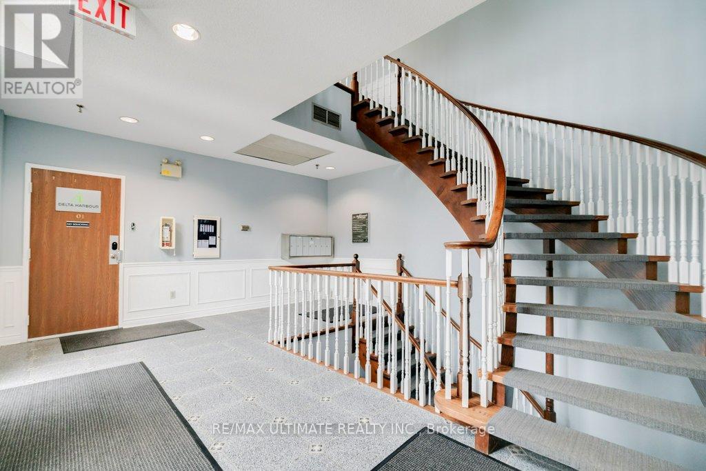 201 - 345 Renfrew Drive, Markham (Buttonville), Ontario  L3R 9S9 - Photo 2 - N12405476