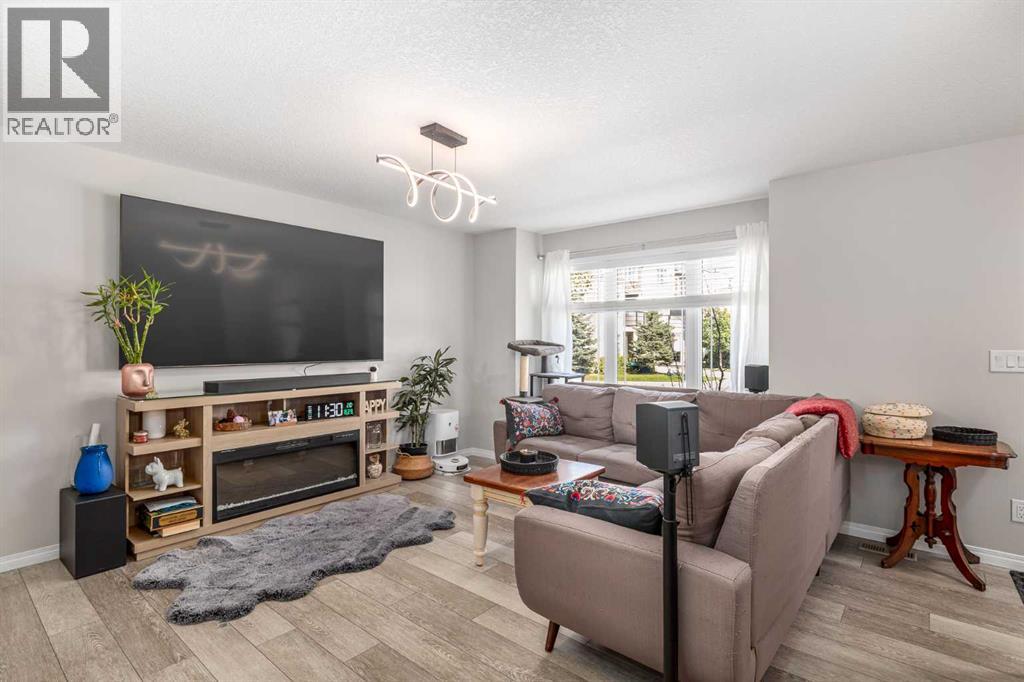 203 Windford Crescent Sw, Airdrie, Alberta  T4B 5E5 - Photo 6 - A2252733