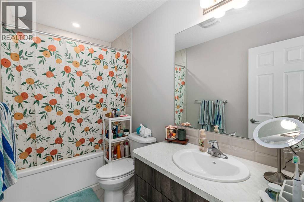 203 Windford Crescent Sw, Airdrie, Alberta  T4B 5E5 - Photo 21 - A2252733