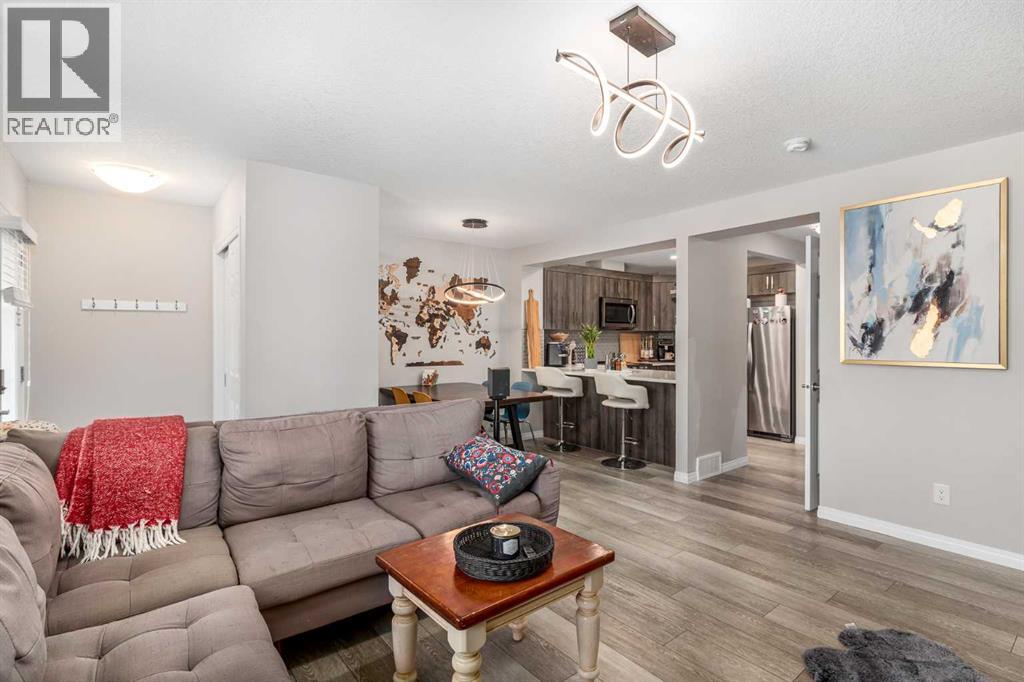 203 Windford Crescent Sw, Airdrie, Alberta  T4B 5E5 - Photo 8 - A2252733