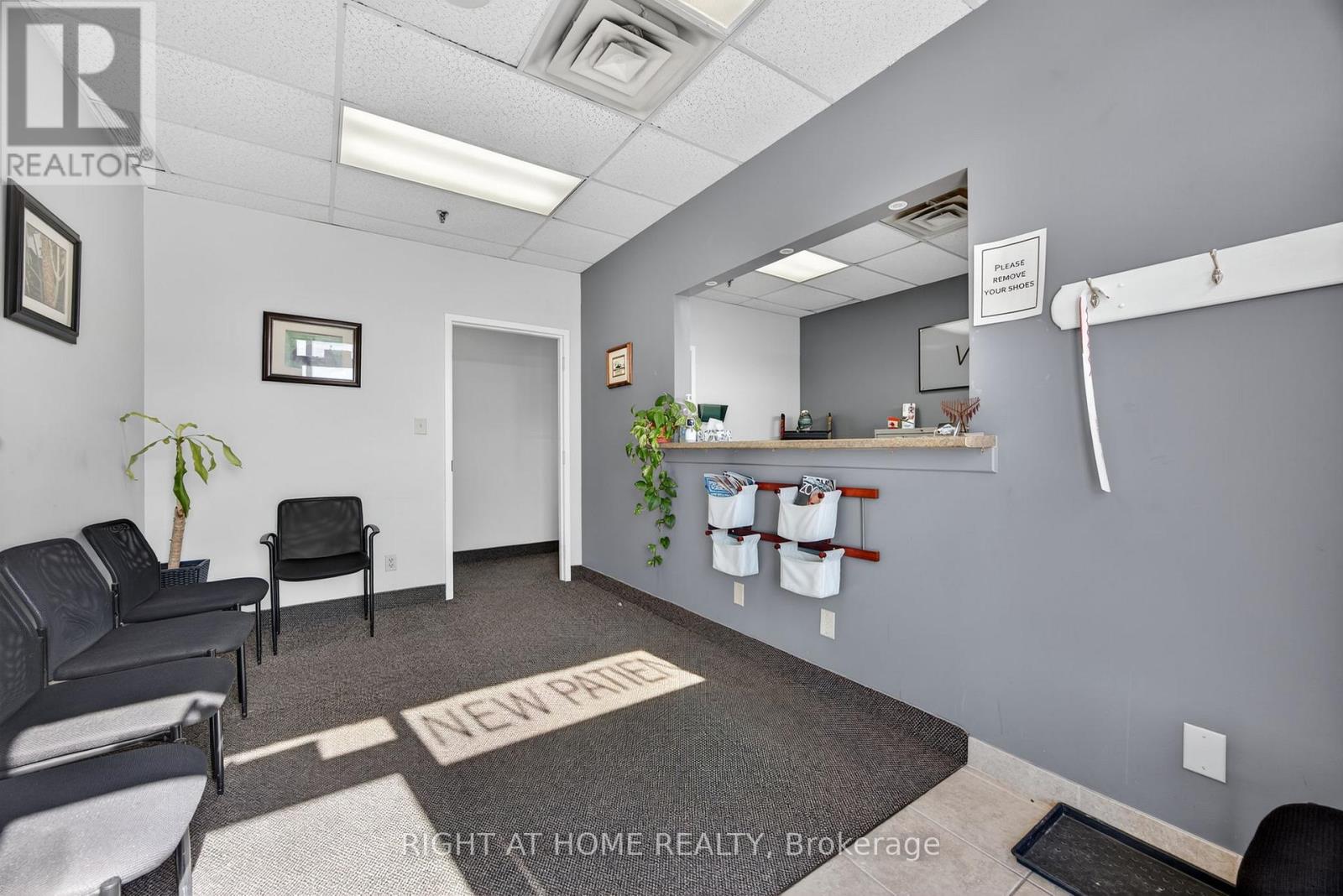 7 - 5 Bell Farm Road, Barrie, Ontario  L4M 6E4 - Photo 7 - S12405470
