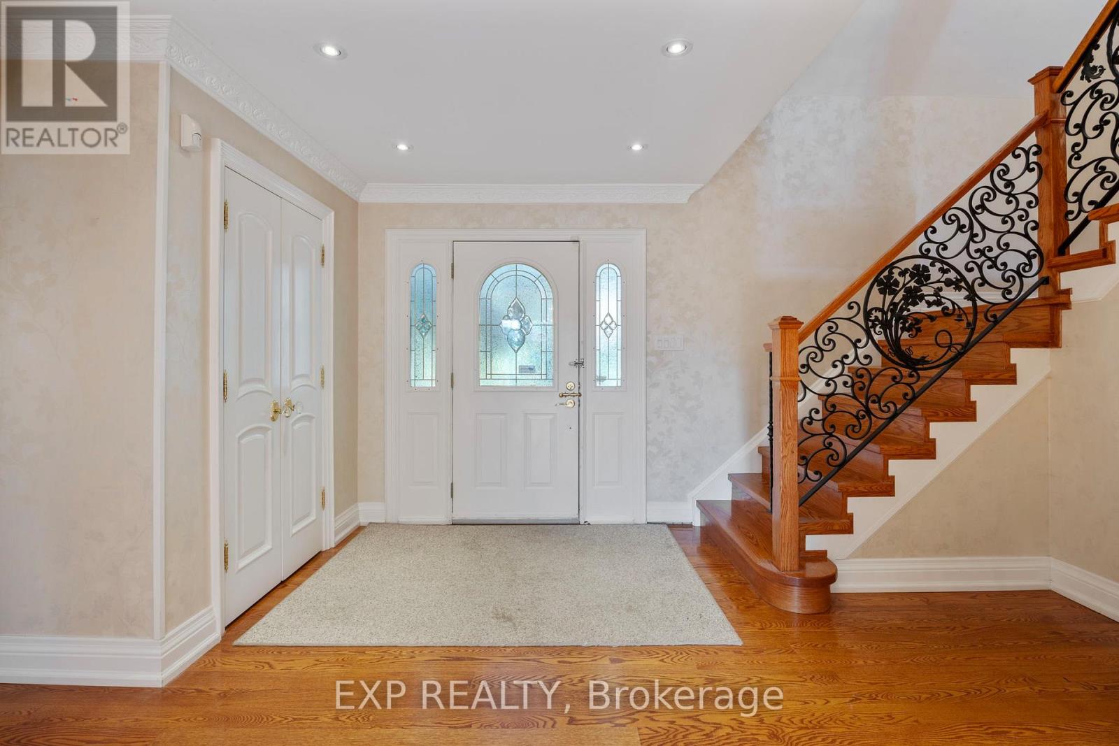 70 Hemingway Crescent N, Markham, Ontario  L3R 2V6 - Photo 13 - N12402303