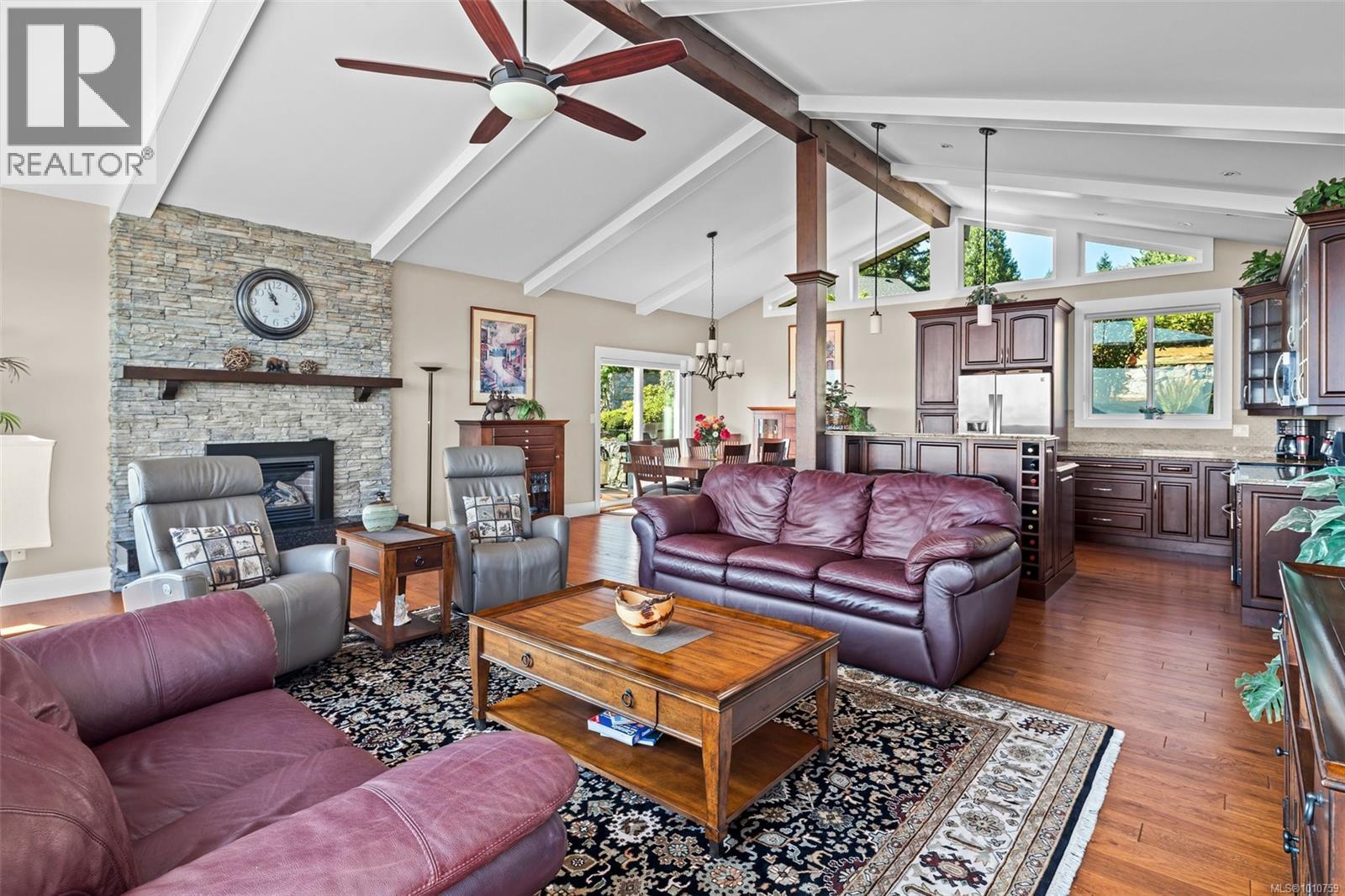 Property at 8874 Park Pacific Terr image 2