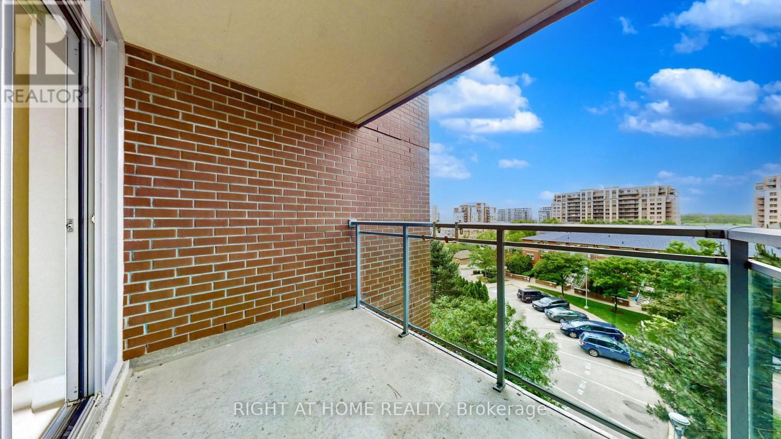 622 - 48 Suncrest Boulevard, Markham, Ontario  L3T 7Y5 - Photo 16 - N12269376