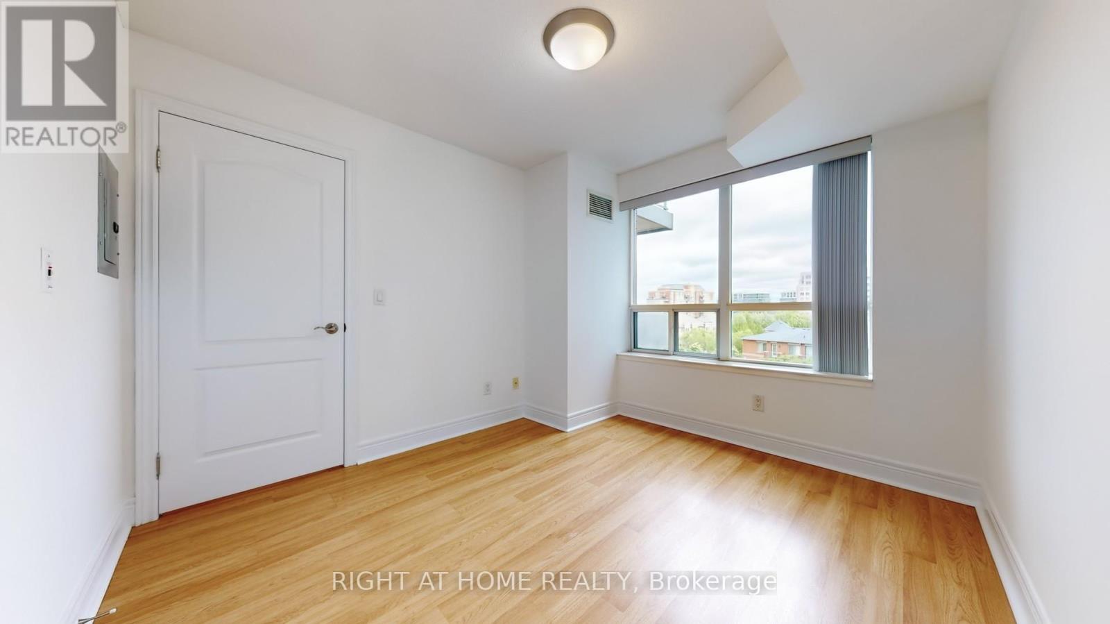 622 - 48 Suncrest Boulevard, Markham, Ontario  L3T 7Y5 - Photo 18 - N12269376