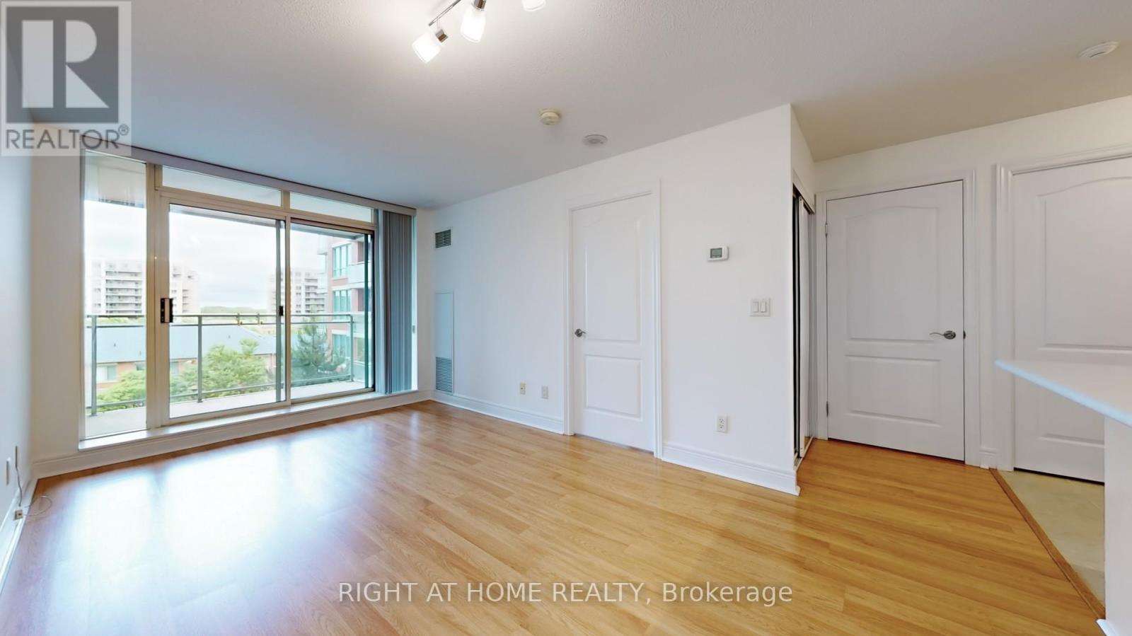 622 - 48 Suncrest Boulevard, Markham, Ontario  L3T 7Y5 - Photo 15 - N12269376