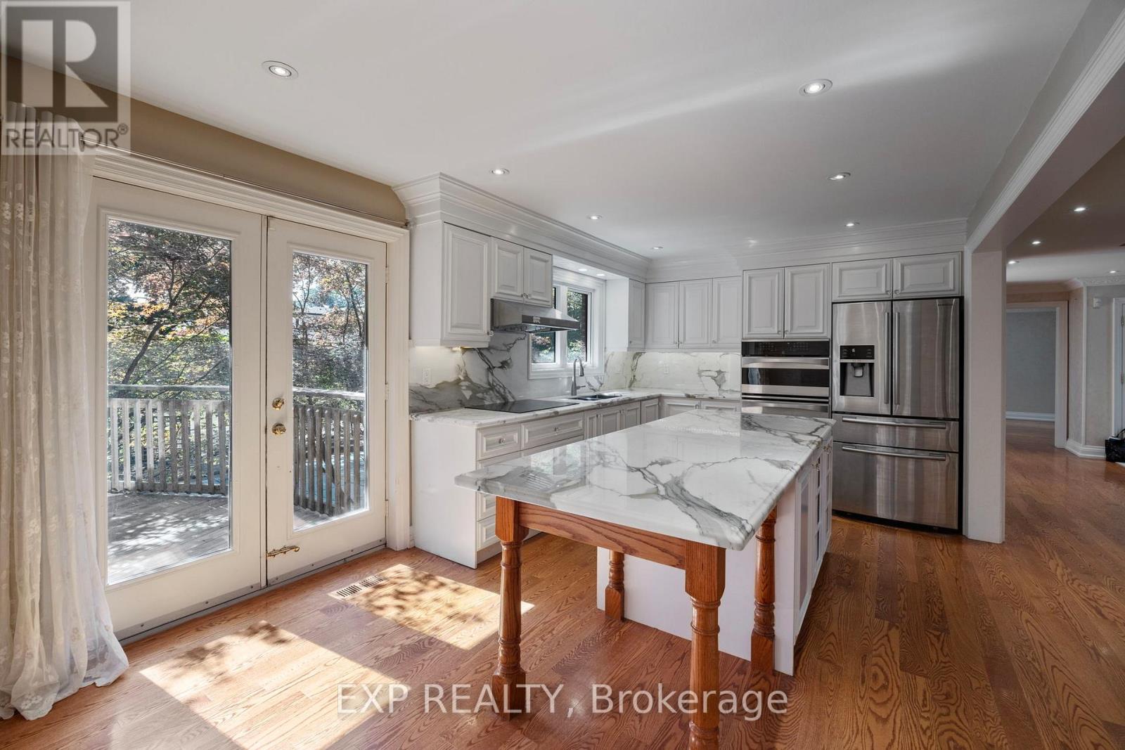 70 Hemingway Crescent N, Markham, Ontario  L3R 2V6 - Photo 8 - N12402303