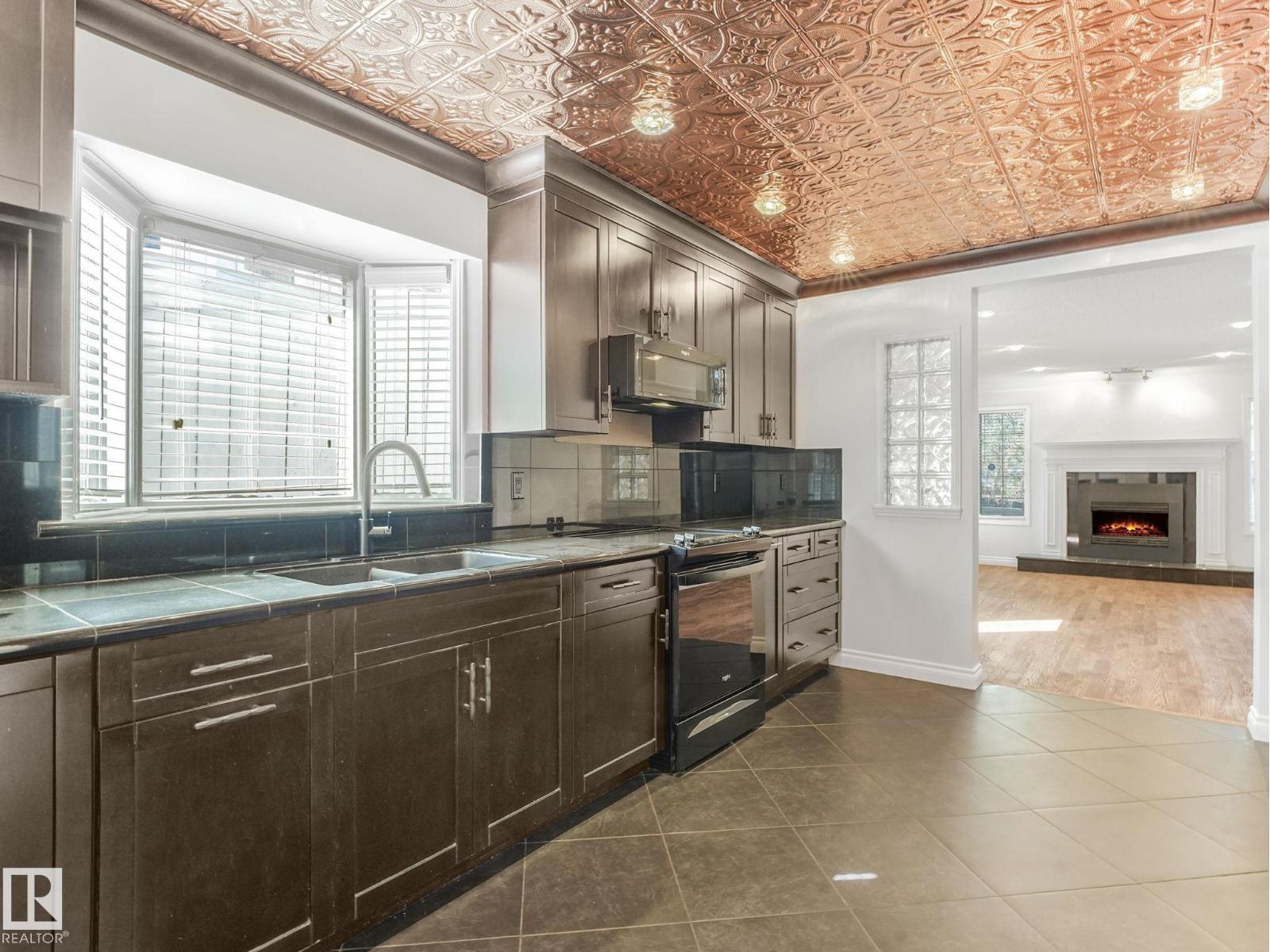 436 Olsen Cl Nw, Edmonton, Alberta  T6R 1L1 - Photo 7 - E4457912