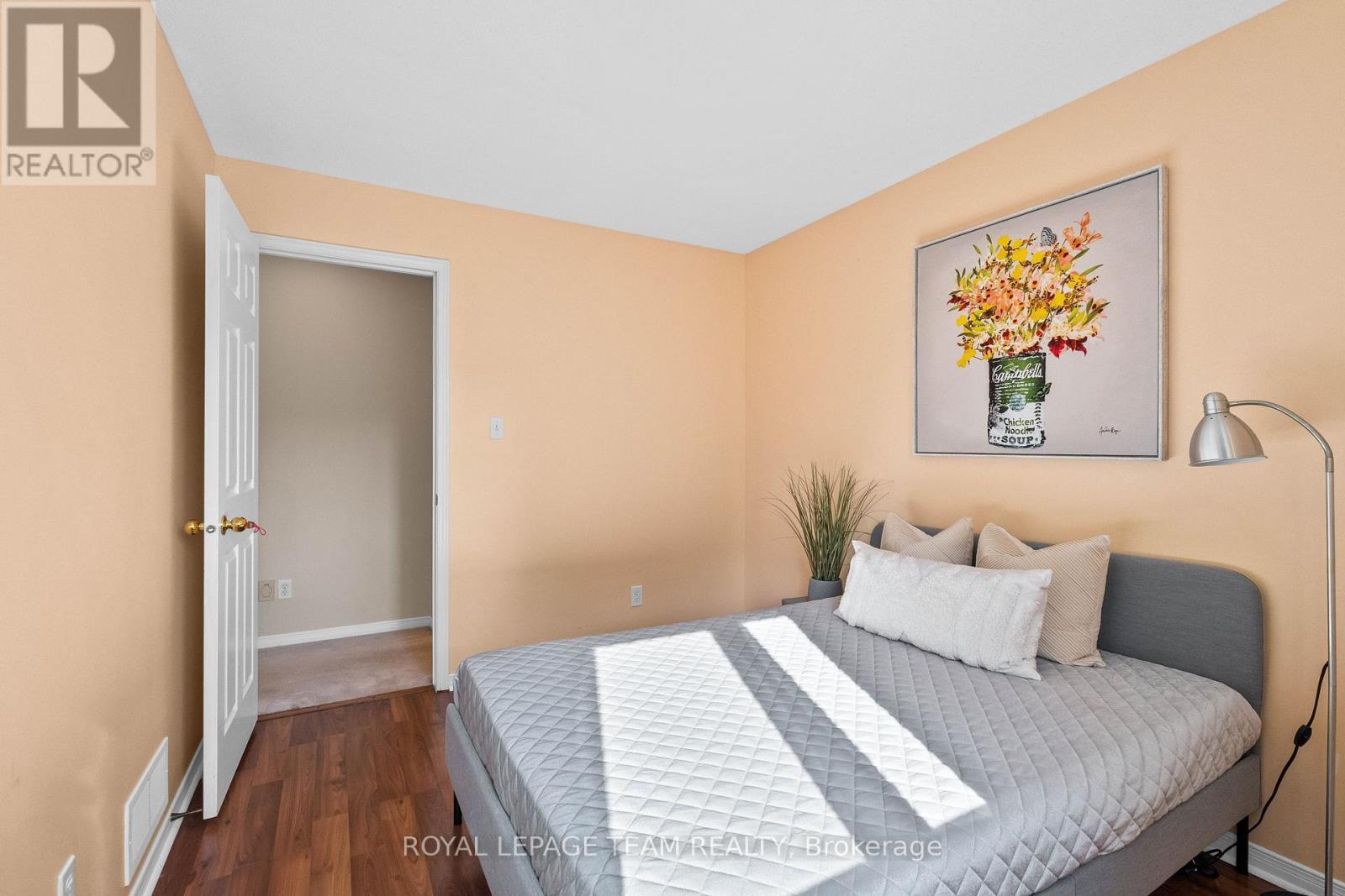 16 Baton Court, Ottawa, Ontario  K2L 4C8 - Photo 20 - X12405538