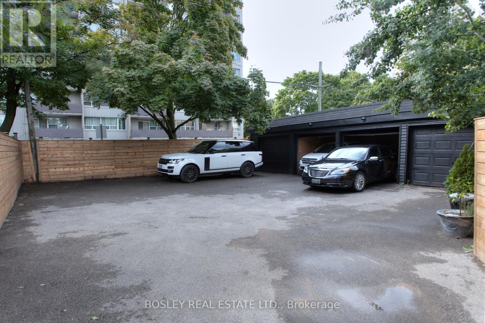 357 Roehampton Avenue, Toronto, Ontario  M4P 1S3 - Photo 24 - C12405522
