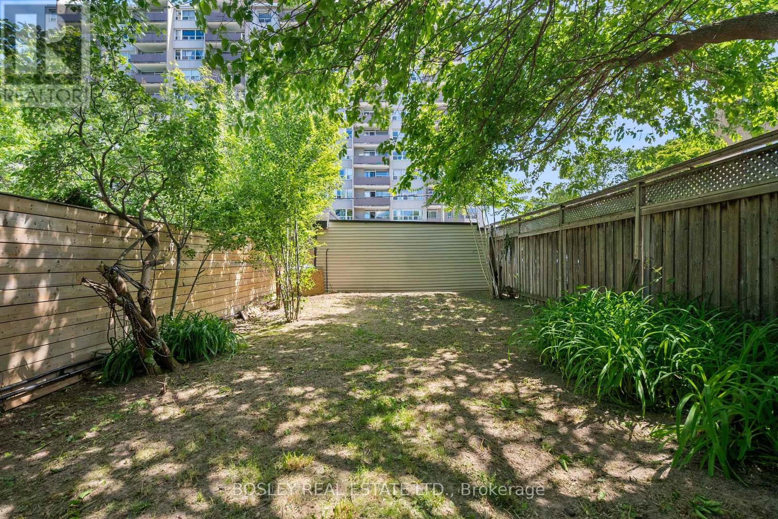 355 Roehampton Avenue, Toronto, Ontario  M4P 1S3 - Photo 15 - C12405524