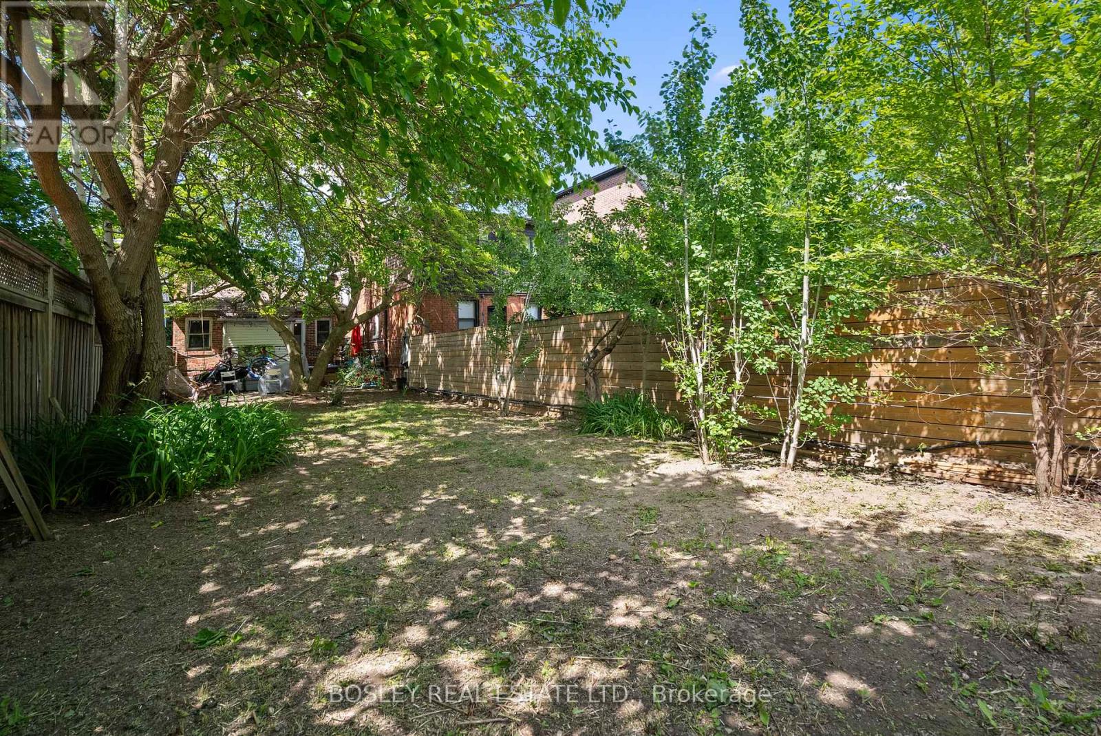 355 Roehampton Avenue, Toronto, Ontario  M4P 1S3 - Photo 17 - C12405524