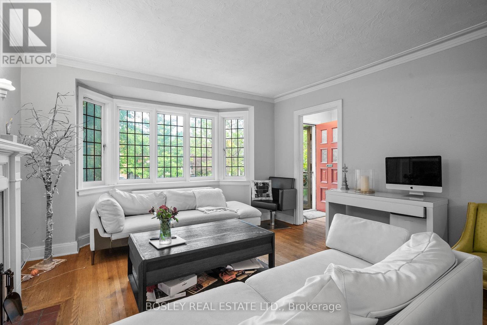 355 Roehampton Avenue, Toronto, Ontario  M4P 1S3 - Photo 6 - C12405524