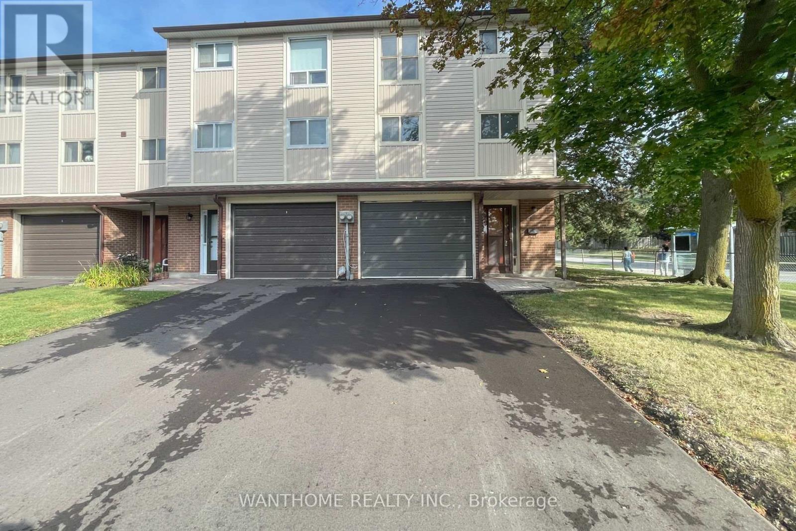 44 FRESHMEADOW DRIVE, Toronto, Ontario