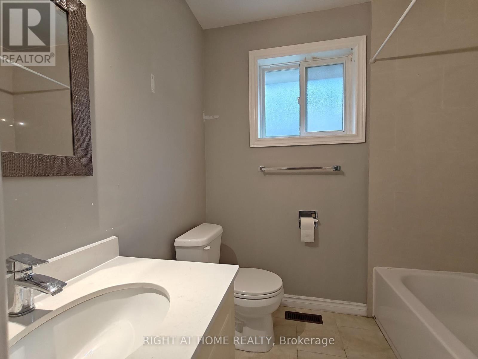 182 Mcnicoll Avenue, Toronto, Ontario  M2N 3K7 - Photo 10 - C12405535