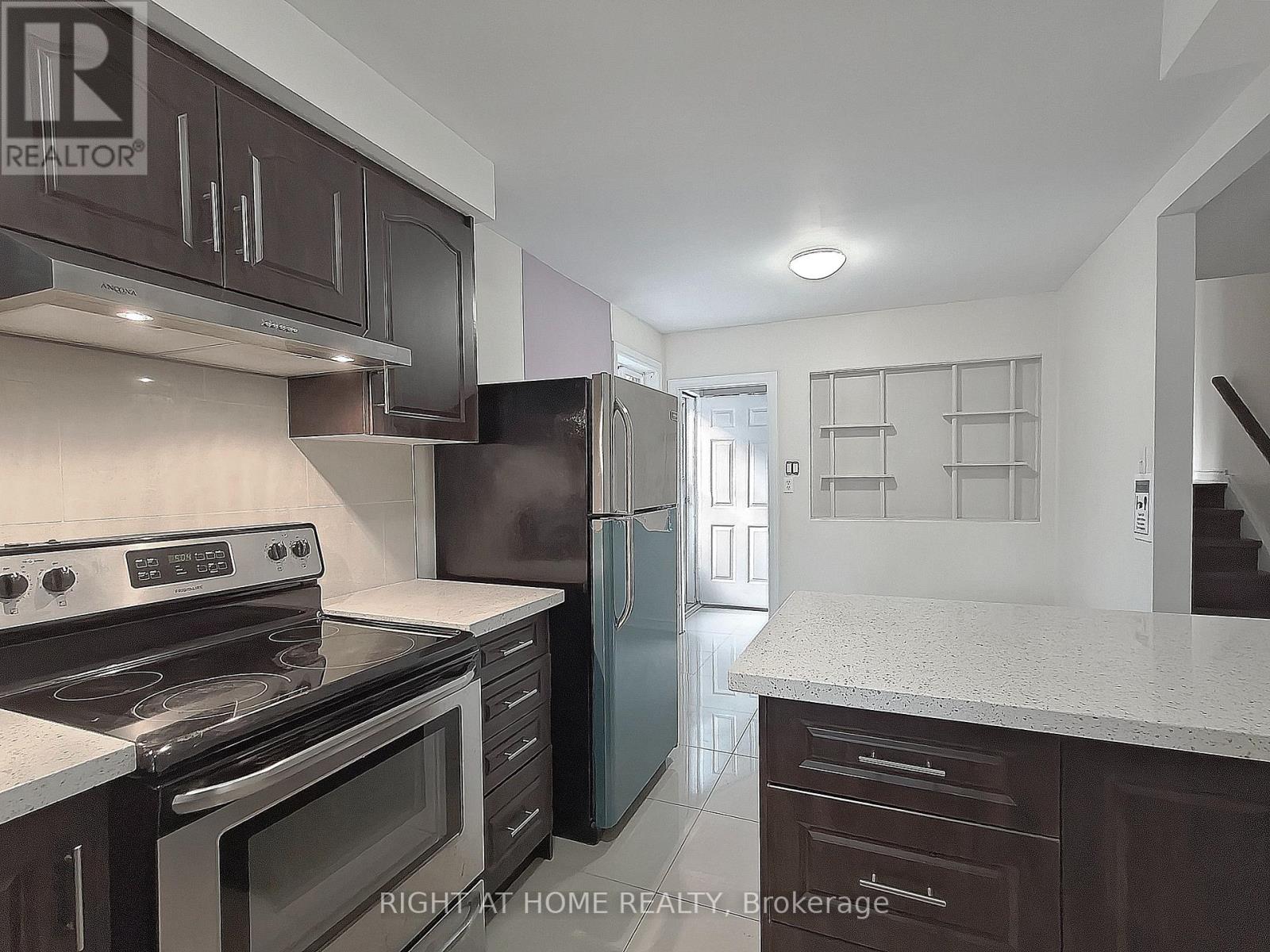 182 Mcnicoll Avenue, Toronto, Ontario  M2N 3K7 - Photo 6 - C12405535