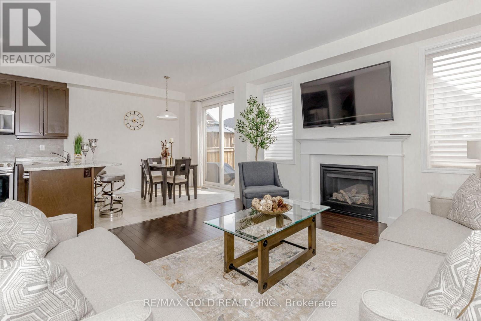 1344 Rose Way, Milton, Ontario  L9E 1M5 - Photo 15 - W12404054
