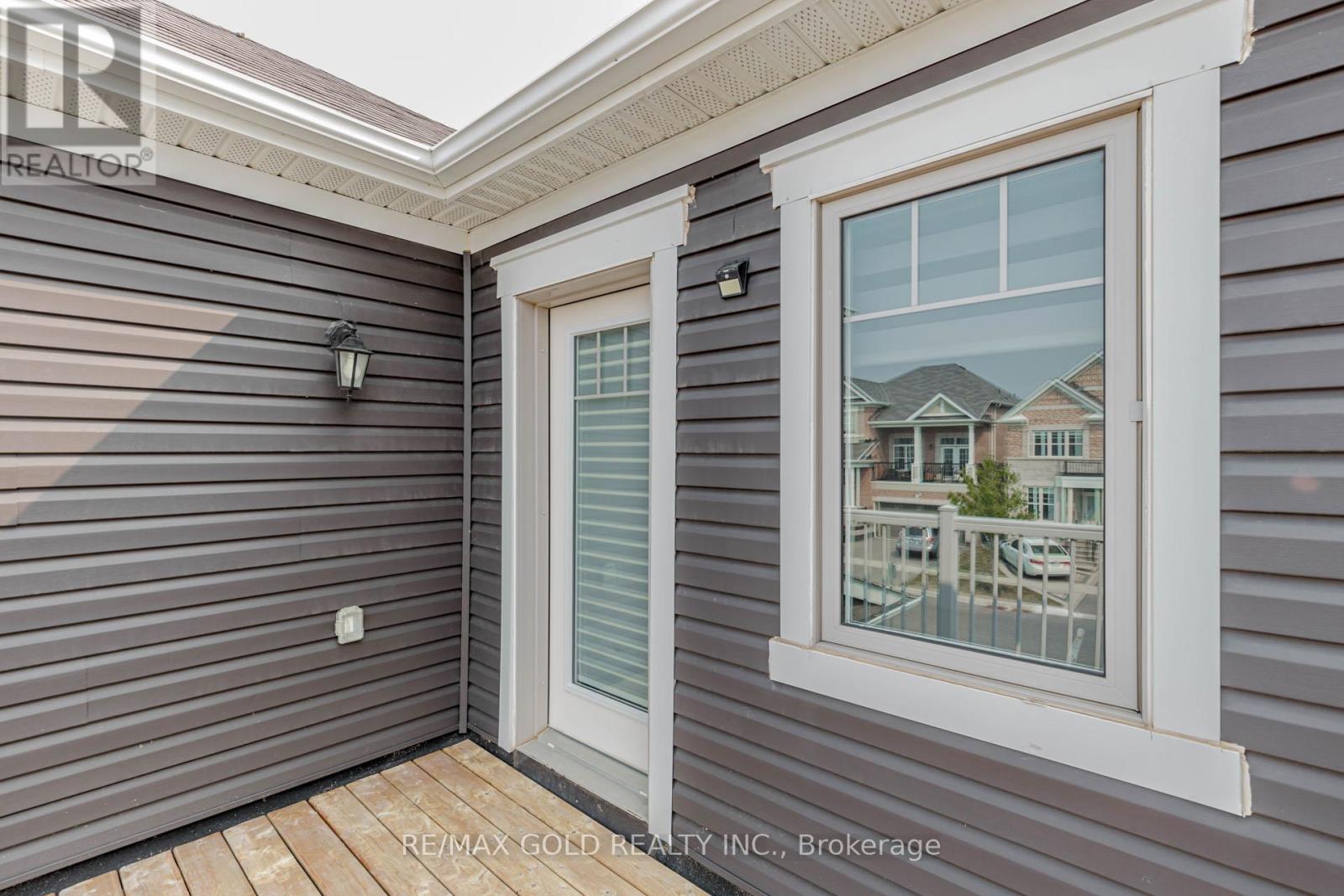 1344 Rose Way, Milton, Ontario  L9E 1M5 - Photo 31 - W12404054