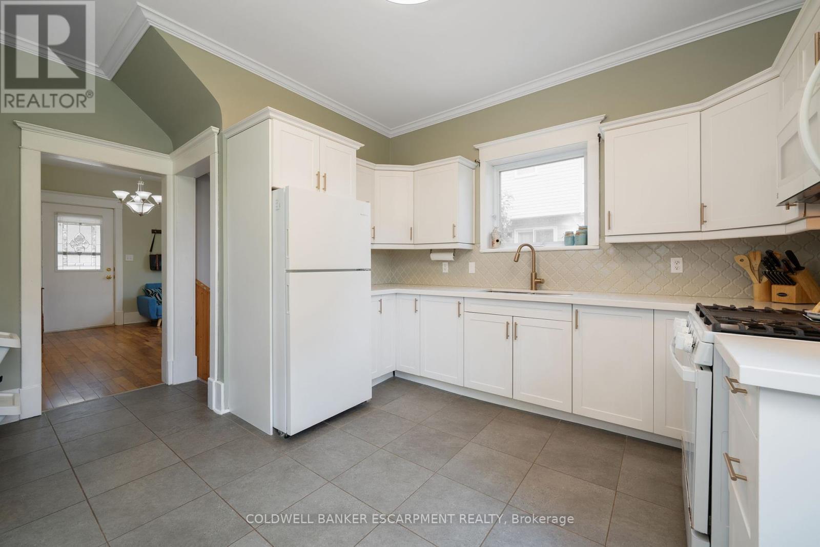44 Church Street E, Halton Hills, Ontario  L7J 1K5 - Photo 18 - W12405528