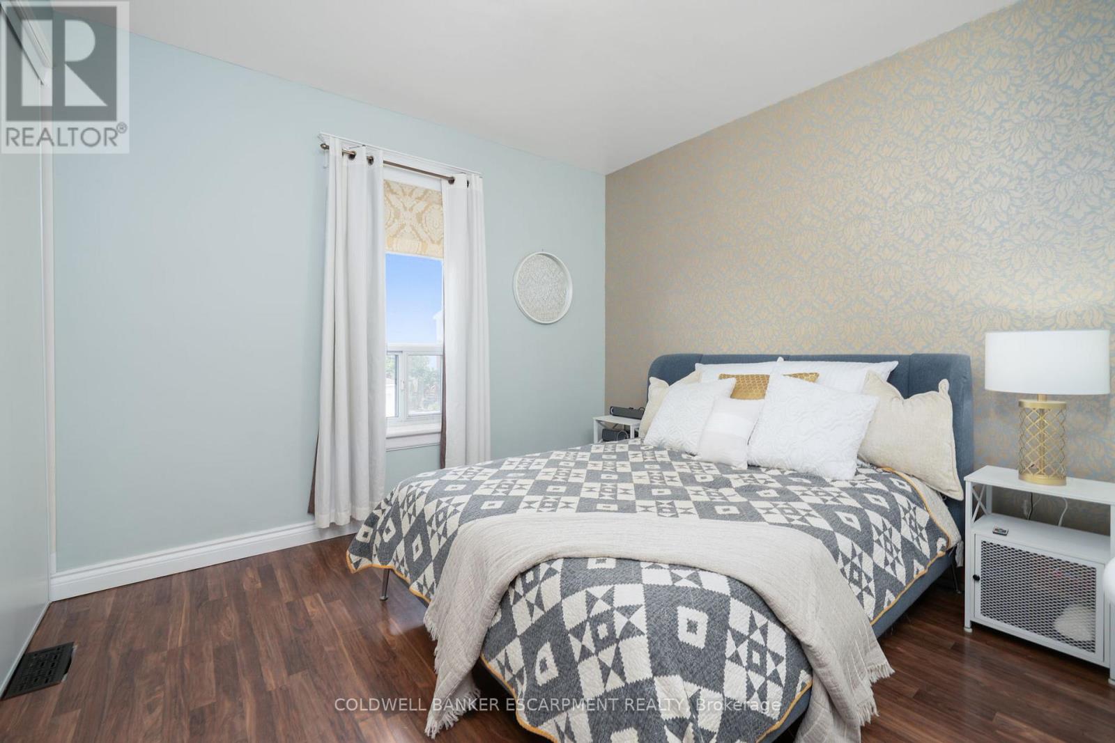 44 Church Street E, Halton Hills, Ontario  L7J 1K5 - Photo 21 - W12405528
