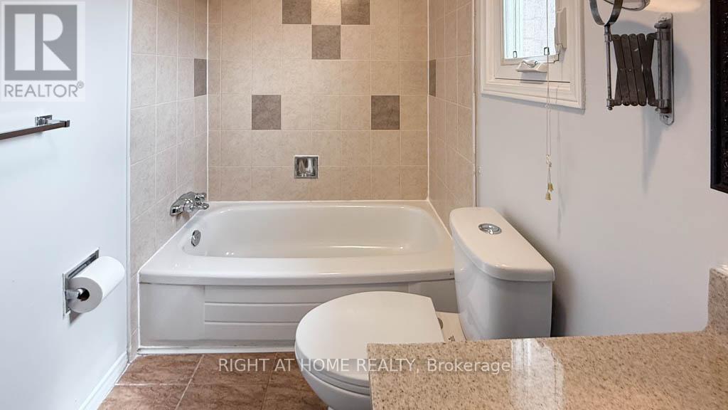 45 - 666 Constellation Drive, Mississauga, Ontario  L5R 3G7 - Photo 24 - W12405537