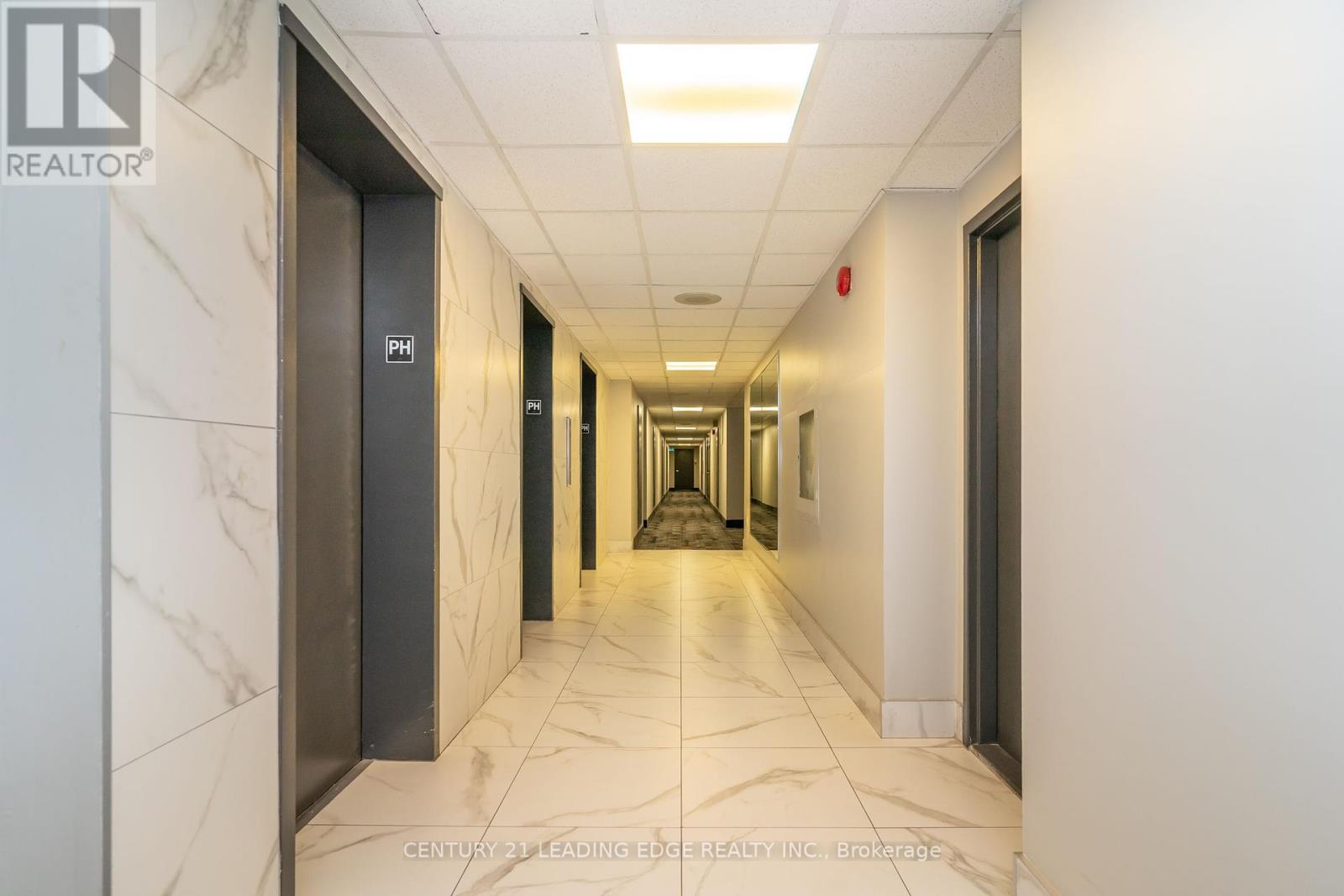 1702 - 45 Sunrise Avenue, Toronto, Ontario  M4A 2S3 - Photo 6 - C12404630