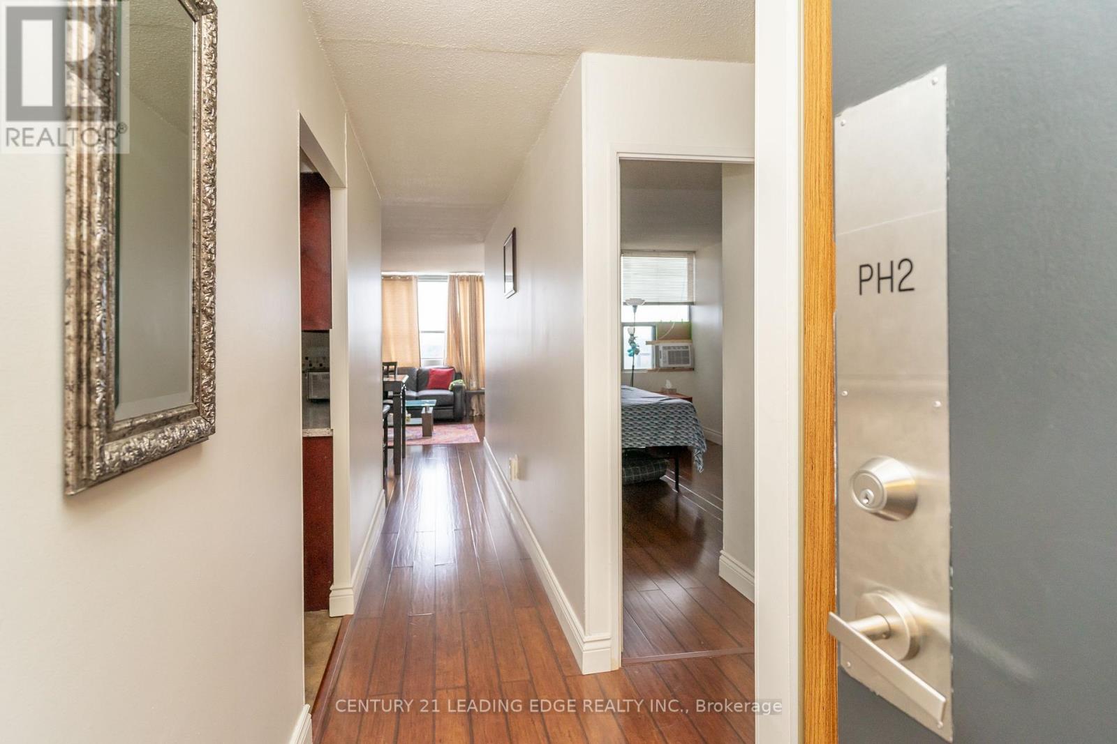 1702 - 45 Sunrise Avenue, Toronto, Ontario  M4A 2S3 - Photo 8 - C12404630