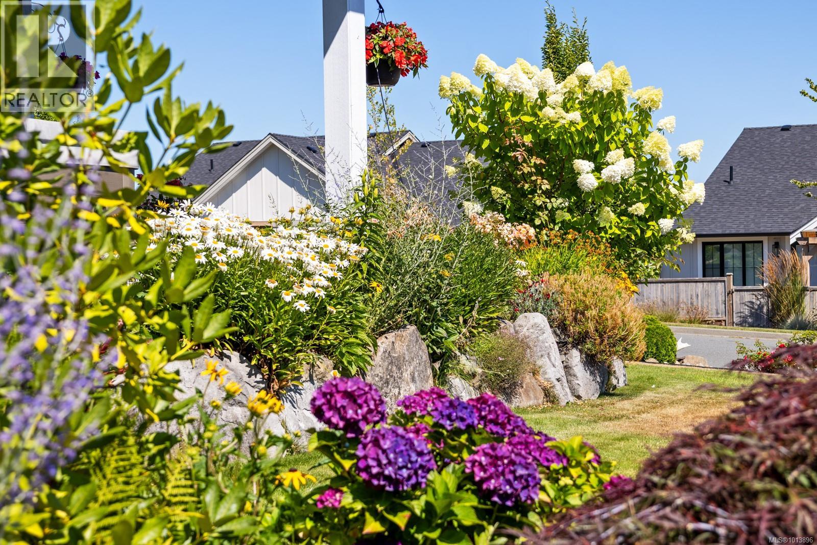 4064 Southwalk Dr, Courtenay, British Columbia  V9N 0B3 - Photo 35 - 1013896