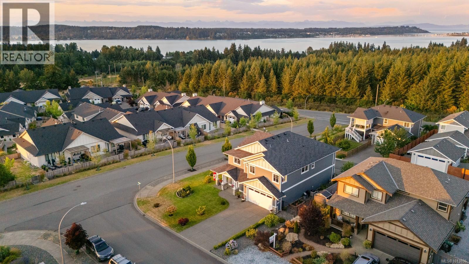4064 Southwalk Dr, Courtenay, British Columbia  V9N 0B3 - Photo 3 - 1013896