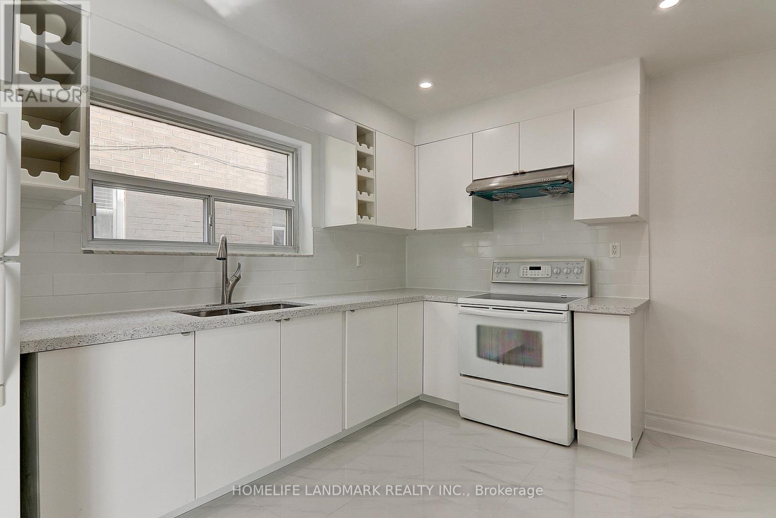 2(Upper - 8 Hanson Road, Toronto, Ontario  M6E 1T3 - Photo 7 - C12405544