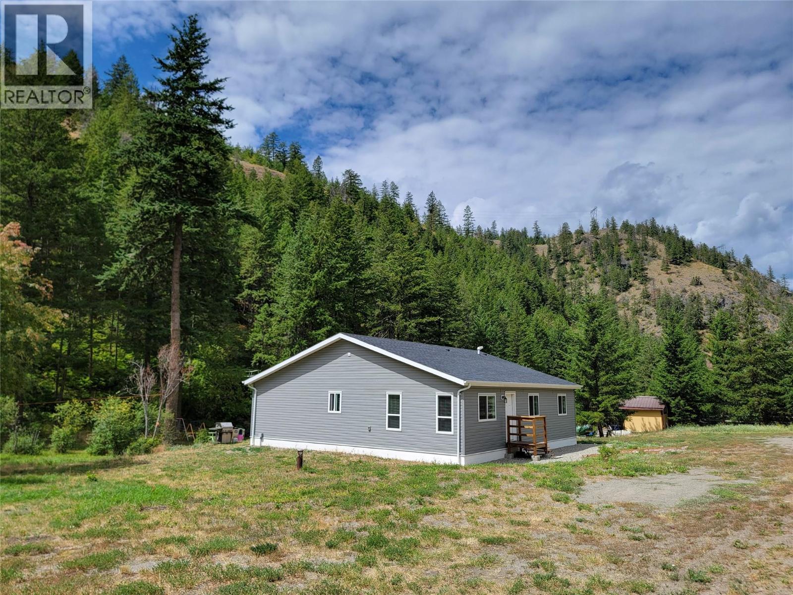 1685 White Lake Road, Kaleden, British Columbia  V0H 1K0 - Photo 3 - 10355662