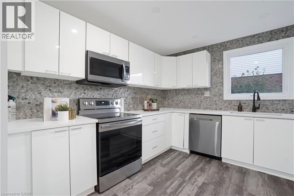 Photo 13 of 45 for 770 Fanshawe Park Road E Unit# 60