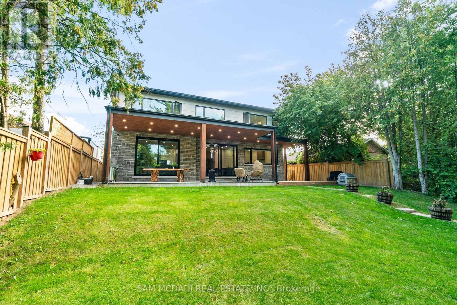 1509 Pembroke Drive, Oakville (Cp College Park), Ontario  L6H 1V6 - Photo 49 - W12404802